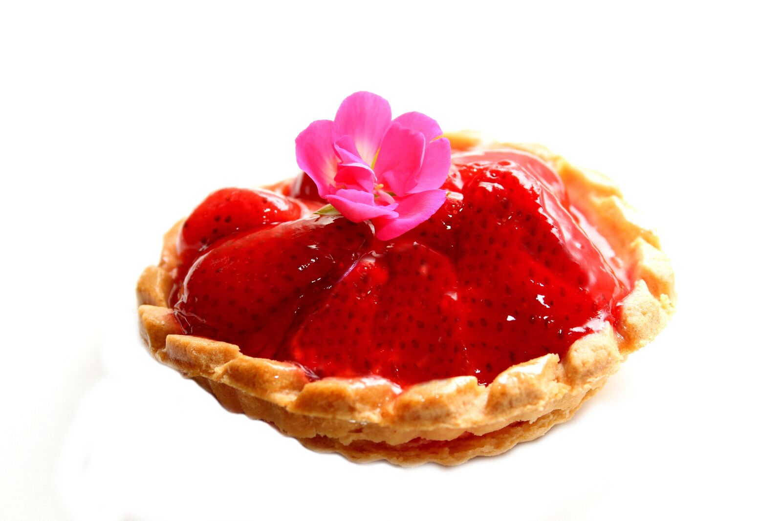 Canon EOS 600D (Rebel EOS T3i / EOS Kiss X5) sample photo. Cake, strawberries, strawberry shortcake photography