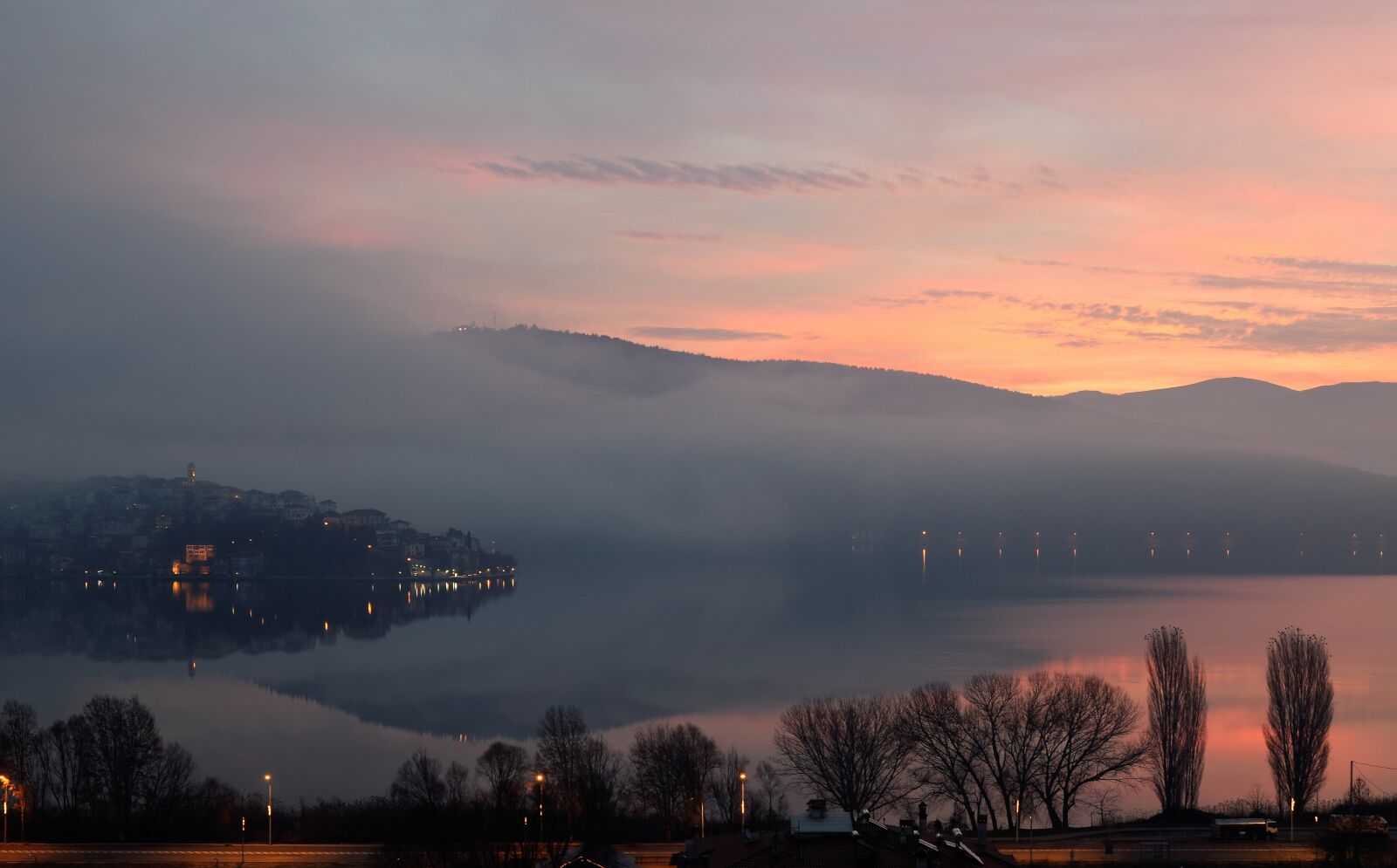 Nikon D5300 sample photo. Fog, colors, sunrise photography