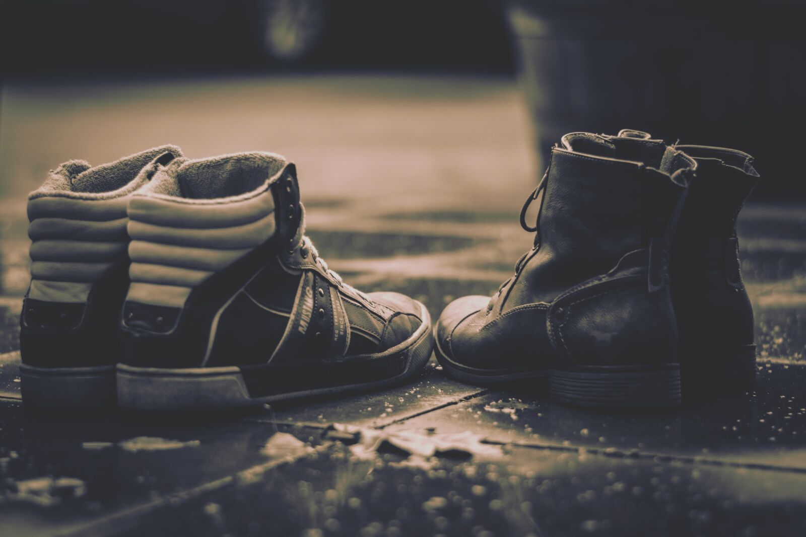 Nikon D5300 sample photo. Shoe, rain, plas photography