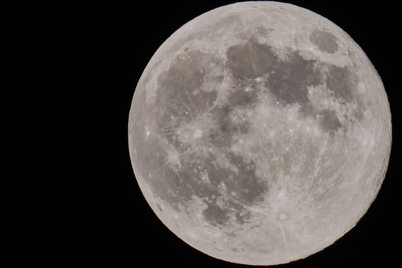 Nikon AF-S Nikkor 200-500mm F5.6E ED VR sample photo. Moon, voelmond, moonlight photography
