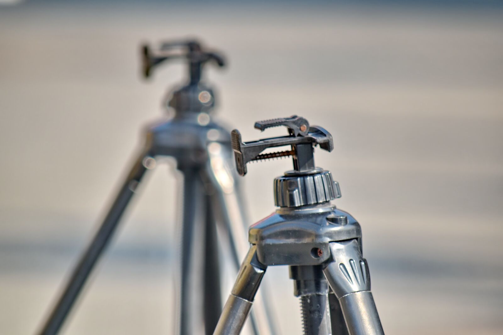 Nikon D5500 sample photo. Tripod, chrome, technology, equipment photography
