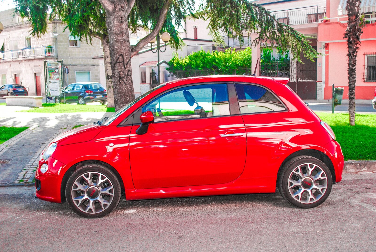 Nikon D3000 sample photo. Machine, auto, red photography
