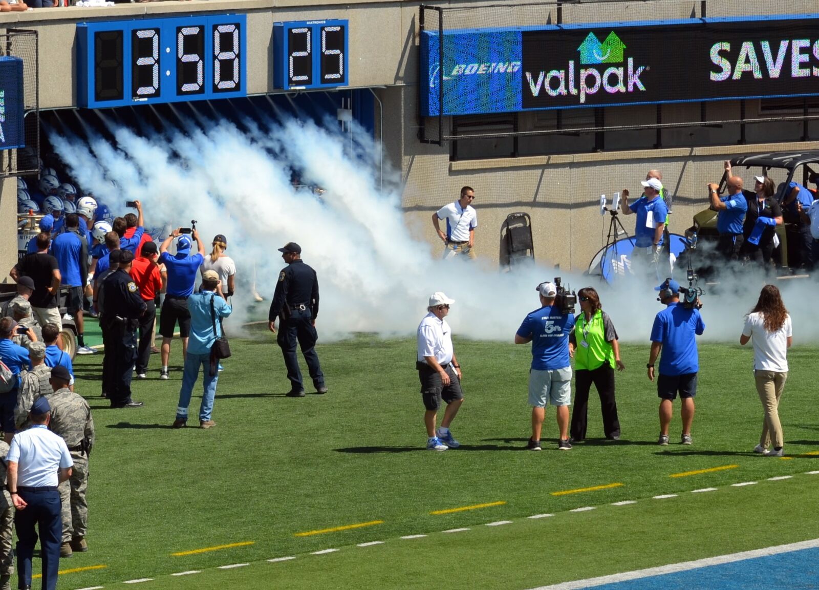Nikon D5100 sample photo. Football, usafa, team photography
