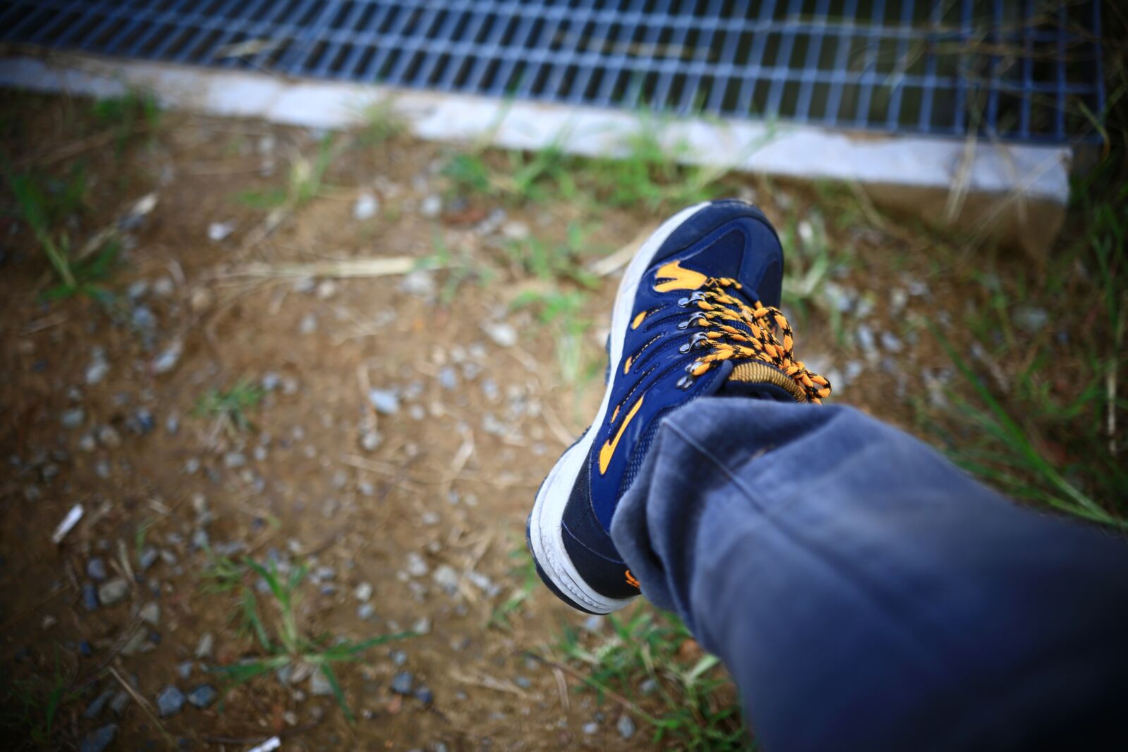 Canon EOS 5D Mark III sample photo. Sneaker, foot, thong photography