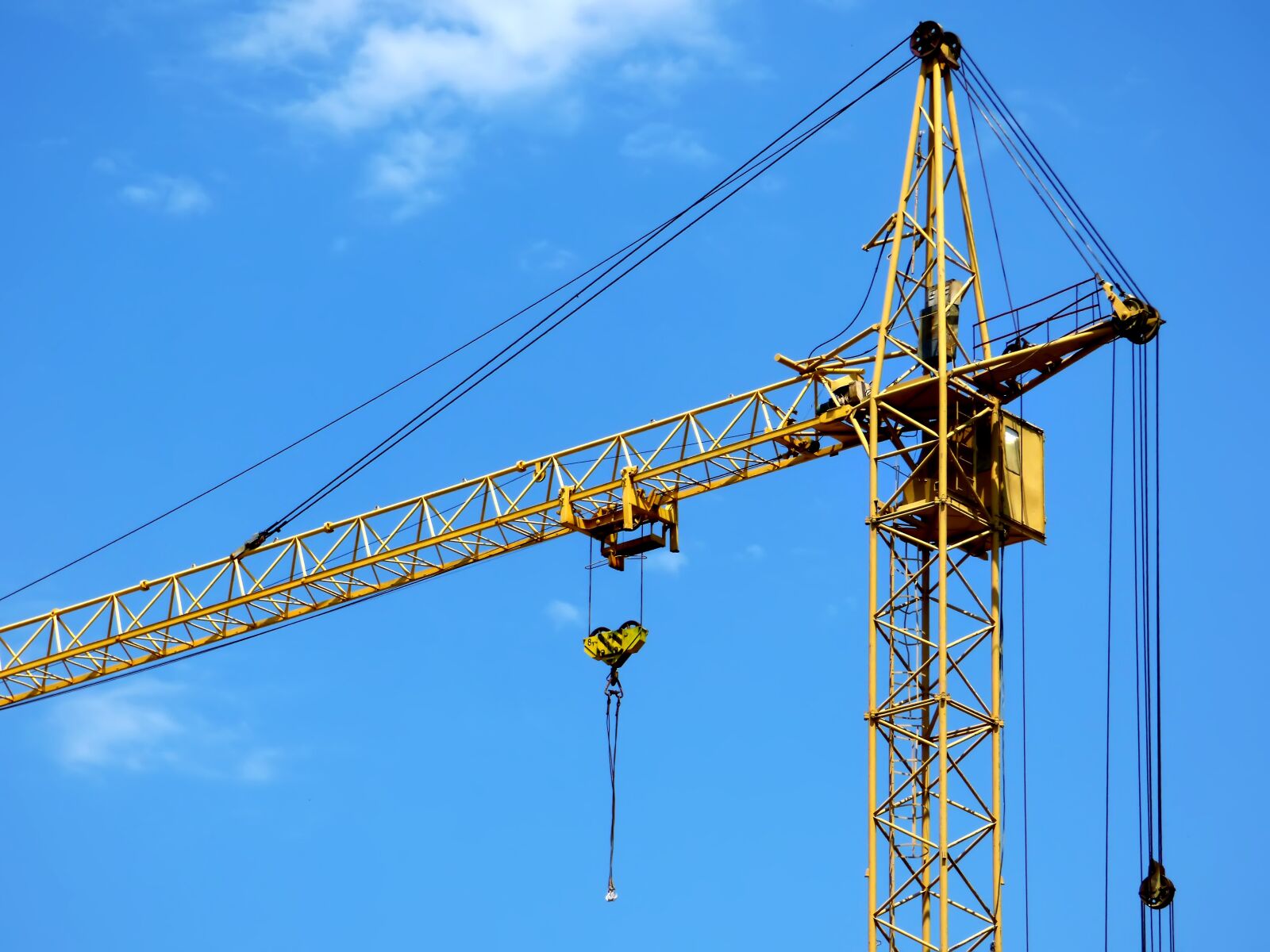 Panasonic DMC-FZ72 sample photo. Tower crane, blue sky photography