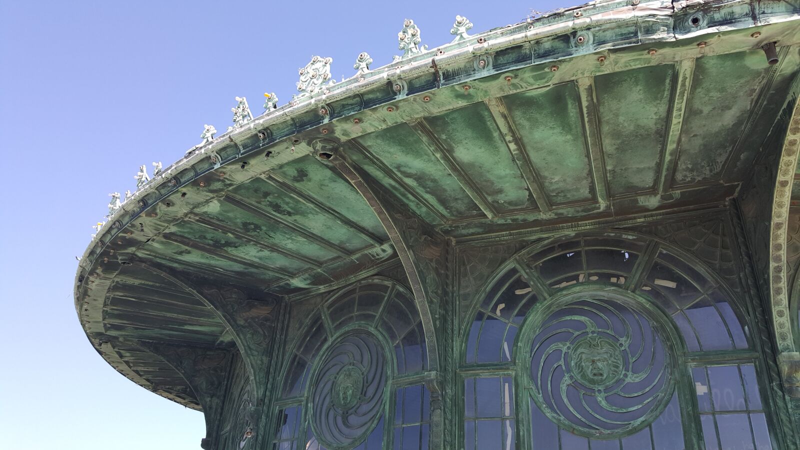 Samsung Galaxy Note5 sample photo. Patina, roof, asbury park photography