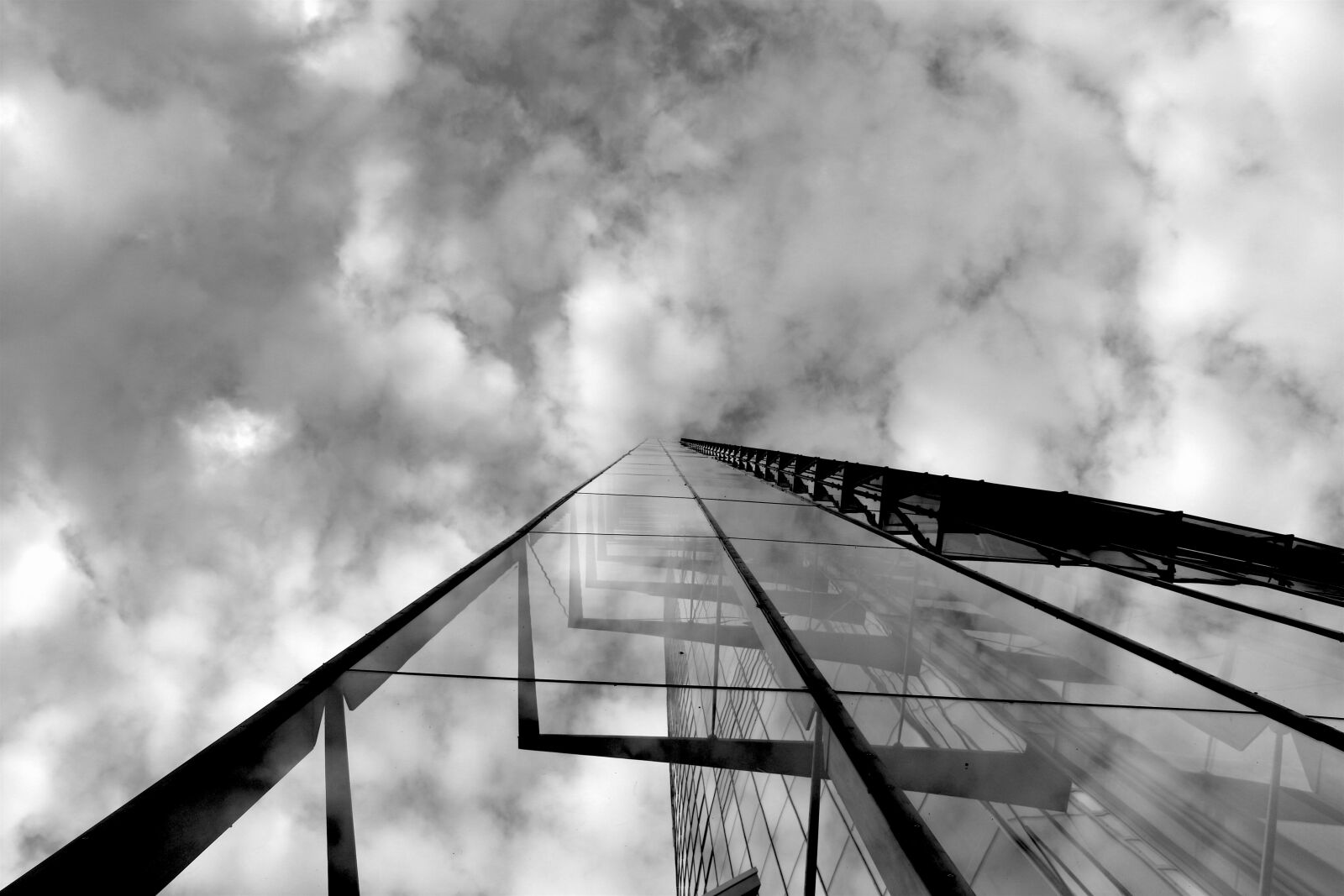 Canon EOS 650D (EOS Rebel T4i / EOS Kiss X6i) sample photo. The post tower, post photography