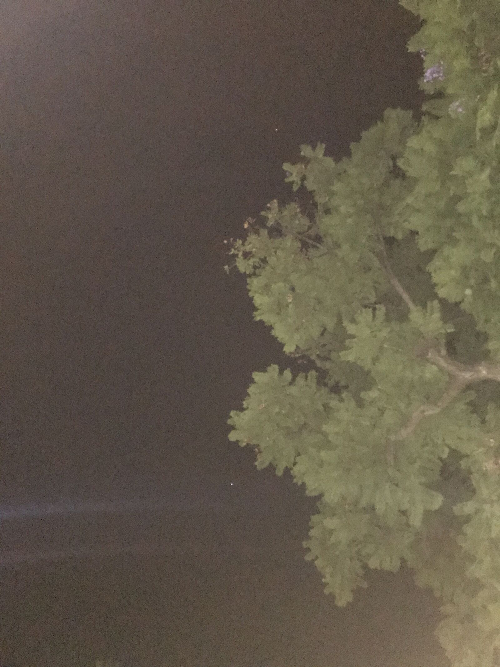 iPhone 7 Plus back dual camera 3.99mm f/1.8 sample photo. Noche, cielo, sky photography