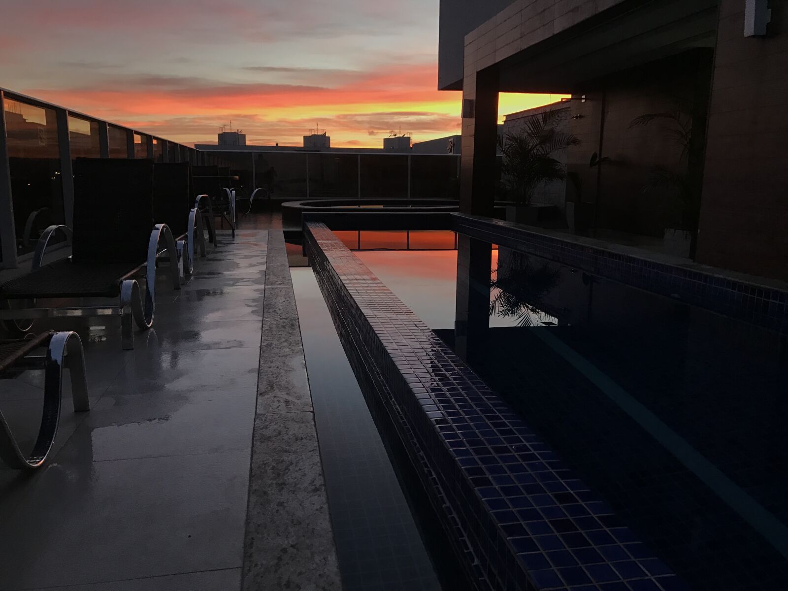 Apple iPhone 7 sample photo. Sunrise, building, pool photography