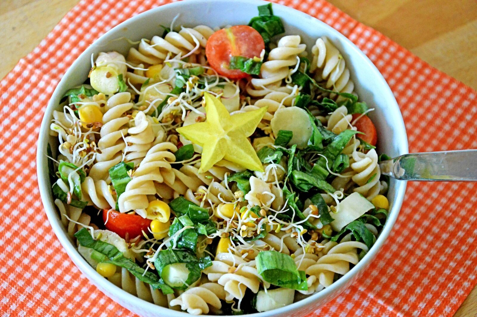 Nikon D3200 sample photo. Pasta salad, salad, spring photography