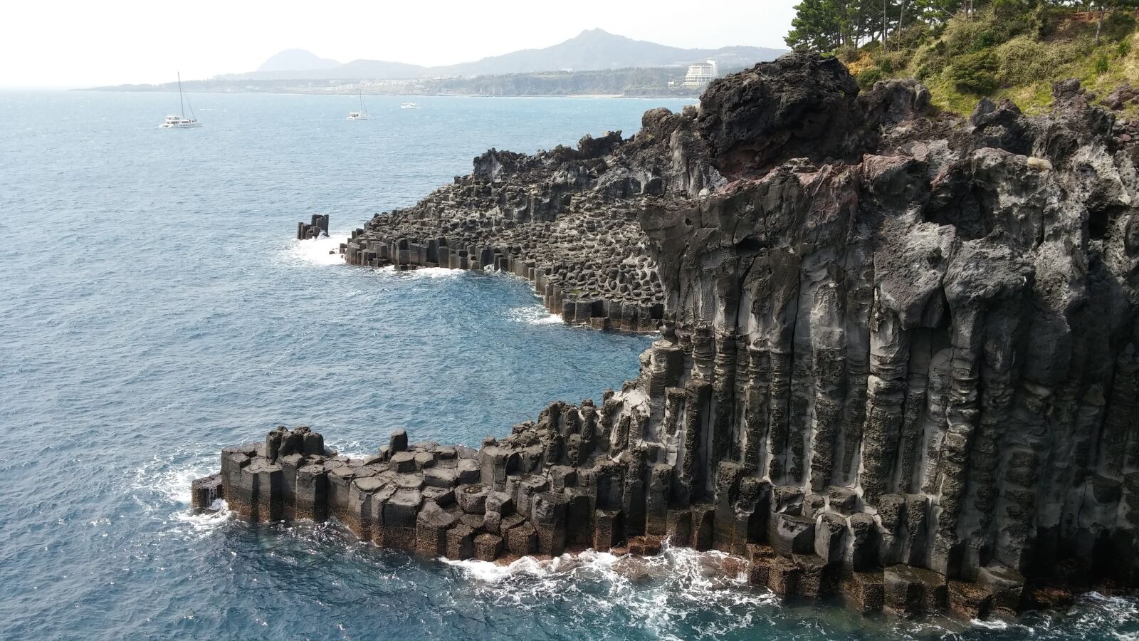 LG G3 sample photo. Cliffs, sea, side photography