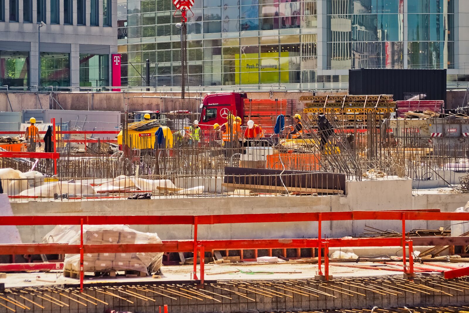 Olympus OM-D E-M10 sample photo. Construction, site, build photography