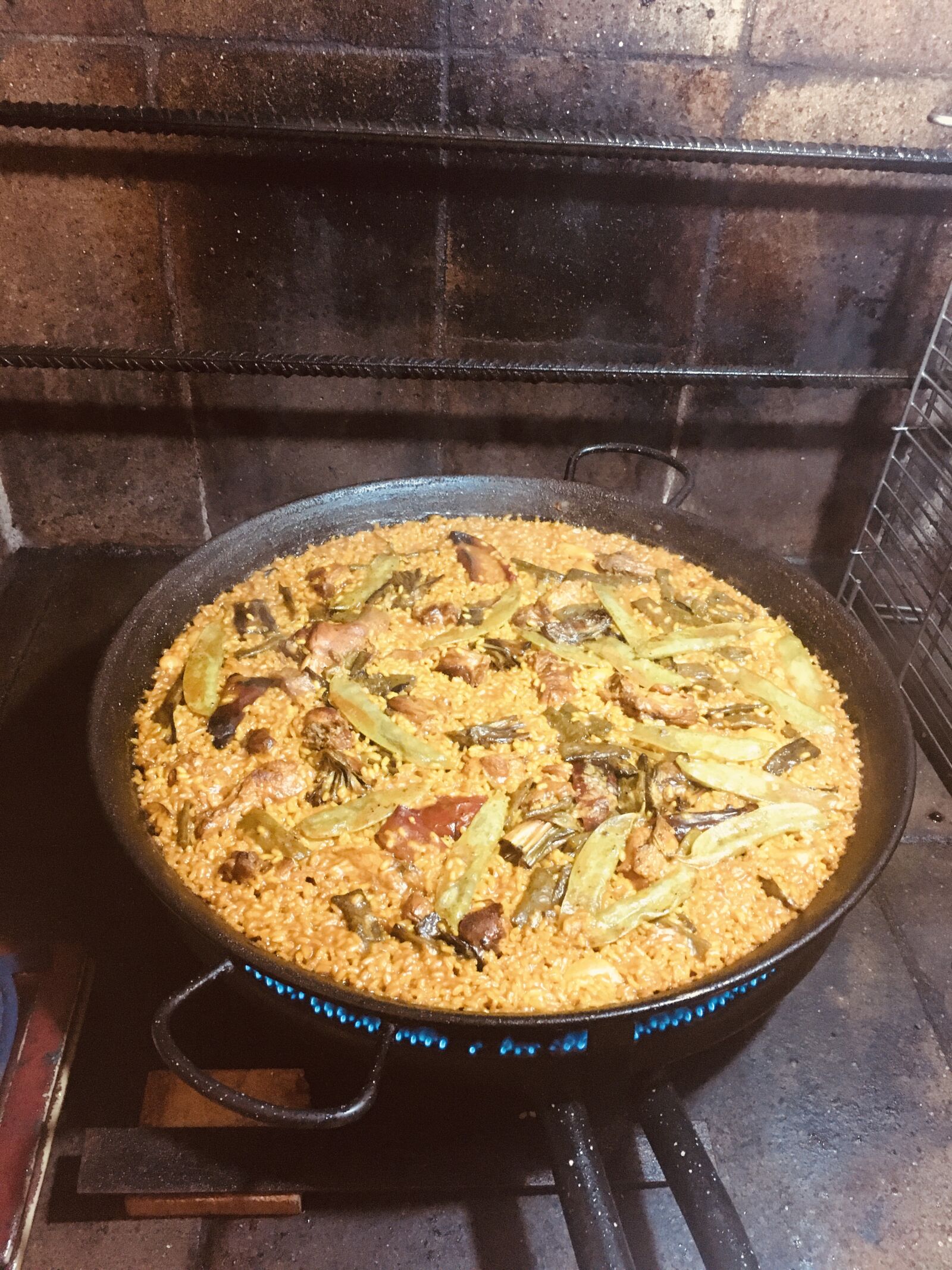 Apple iPhone 6s sample photo. Paella, good, i photography