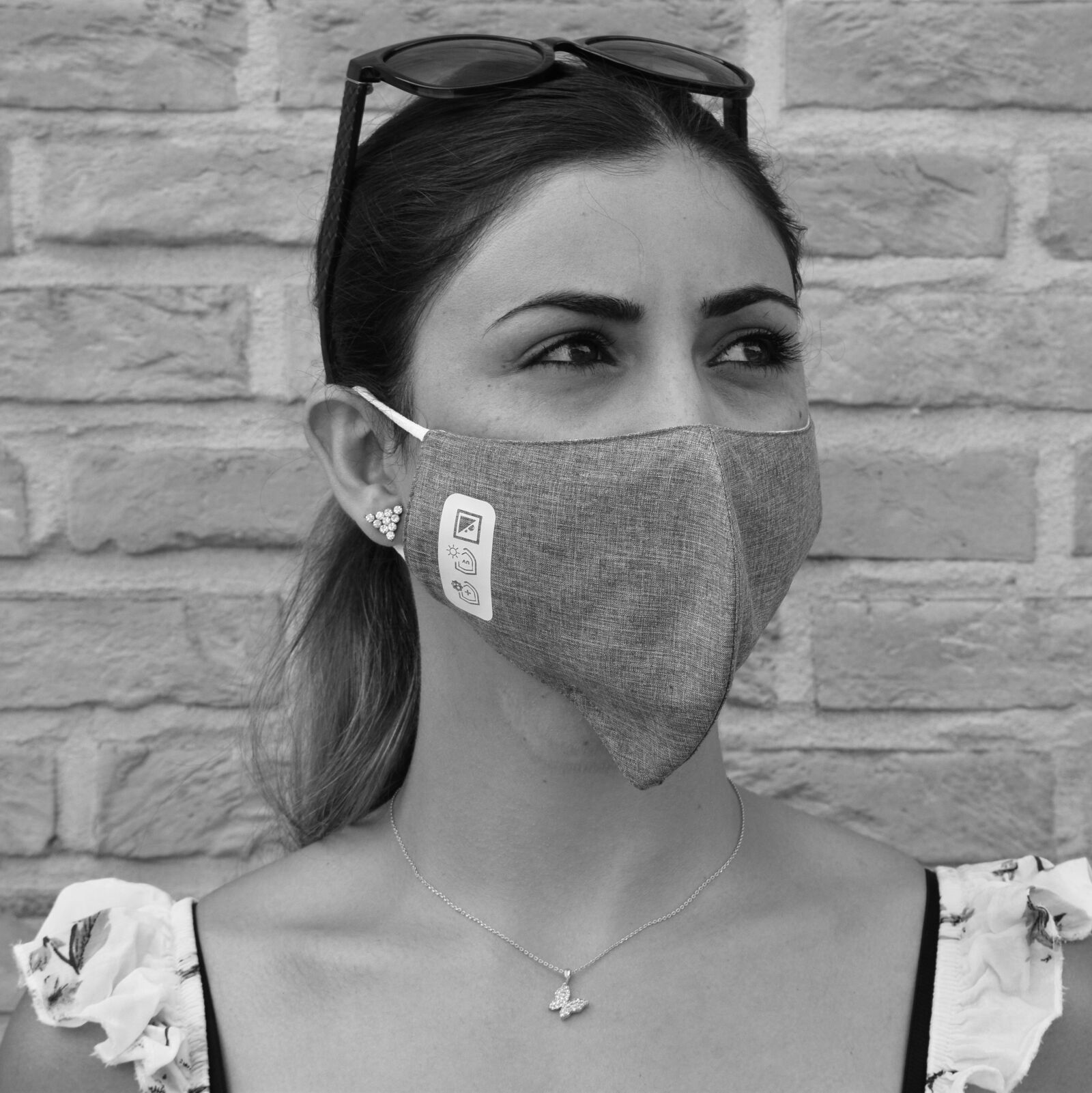 Nikon D5300 sample photo. Protective mask, corona, feline photography