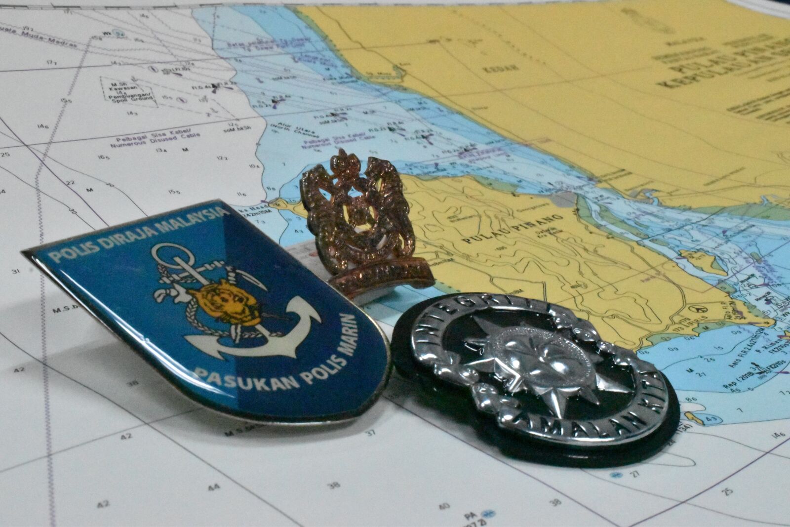 Nikon D3500 sample photo. Marine, police, diver photography