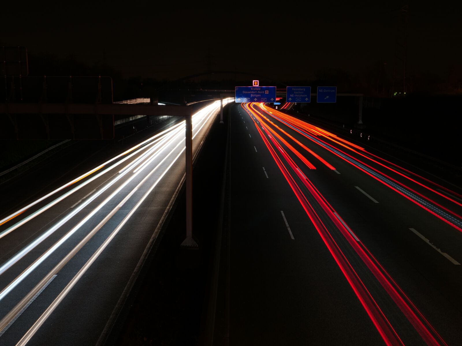 Panasonic Lumix DC-GH5 sample photo. Traffic, highway, road photography