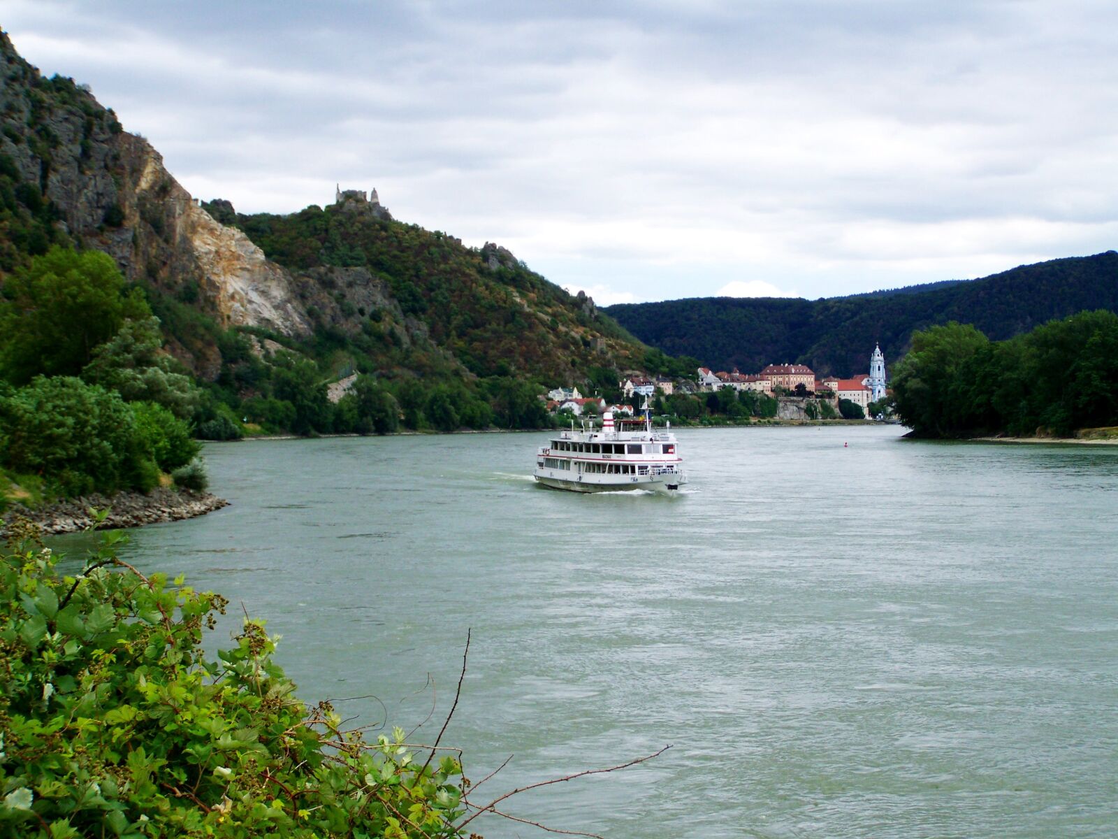 Kodak EASYSHARE ZD710 ZOOM DIGITAL CAMERA sample photo. Danube river, landscape, panorama photography