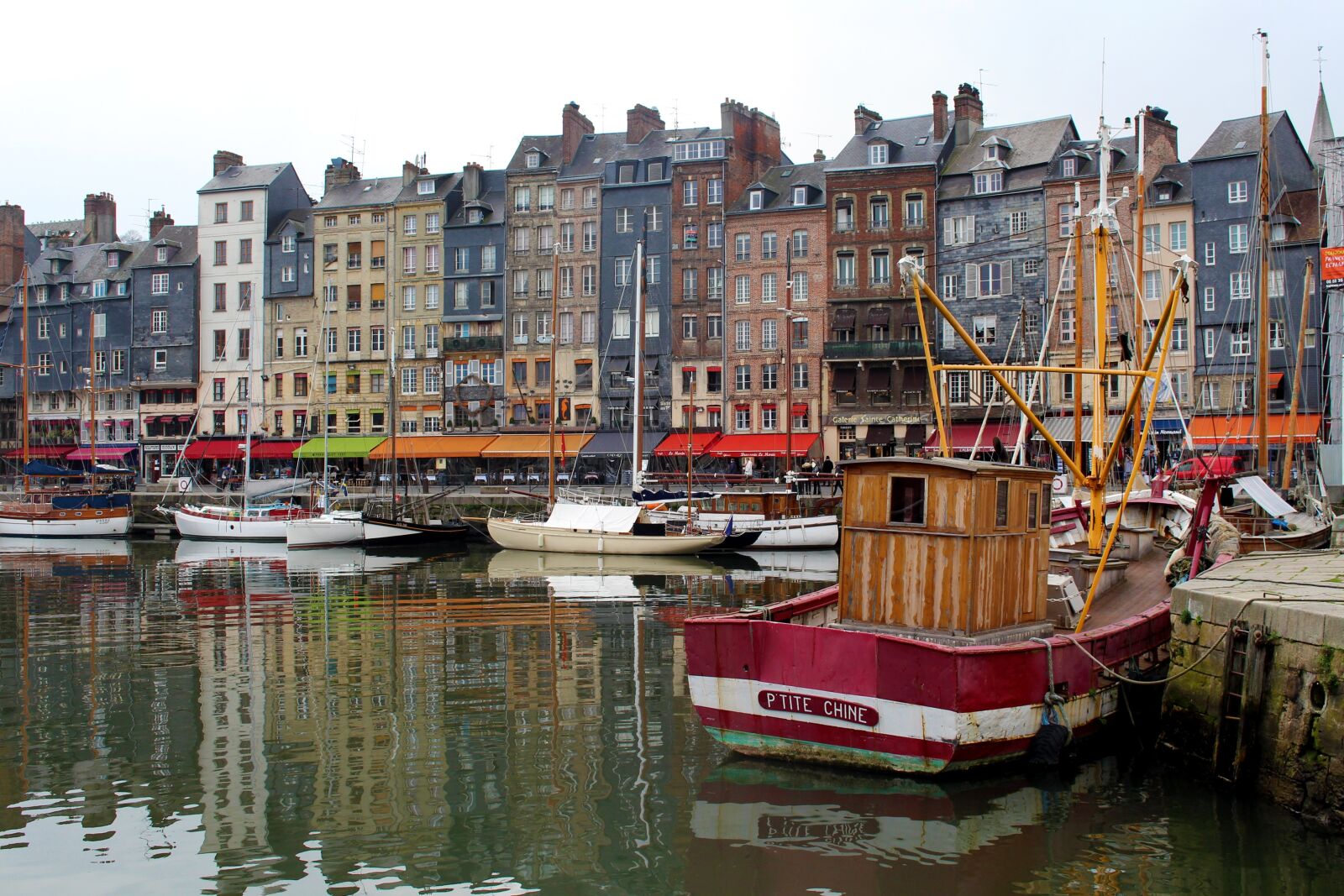 Canon EOS 700D (EOS Rebel T5i / EOS Kiss X7i) sample photo. France, honfleur, normandy photography
