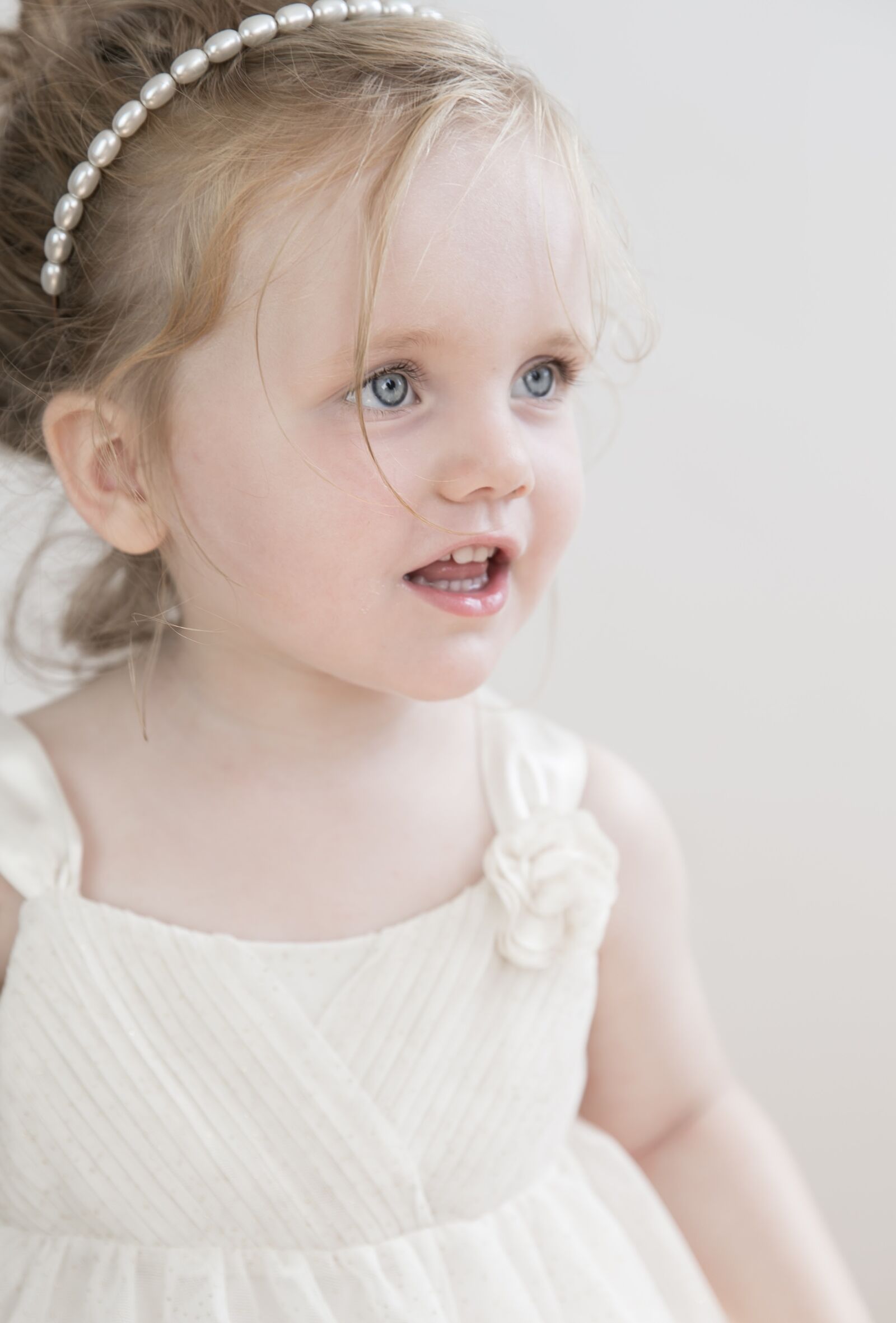 Canon EF 24-70mm F2.8L II USM sample photo. Girl, toddler, child photography