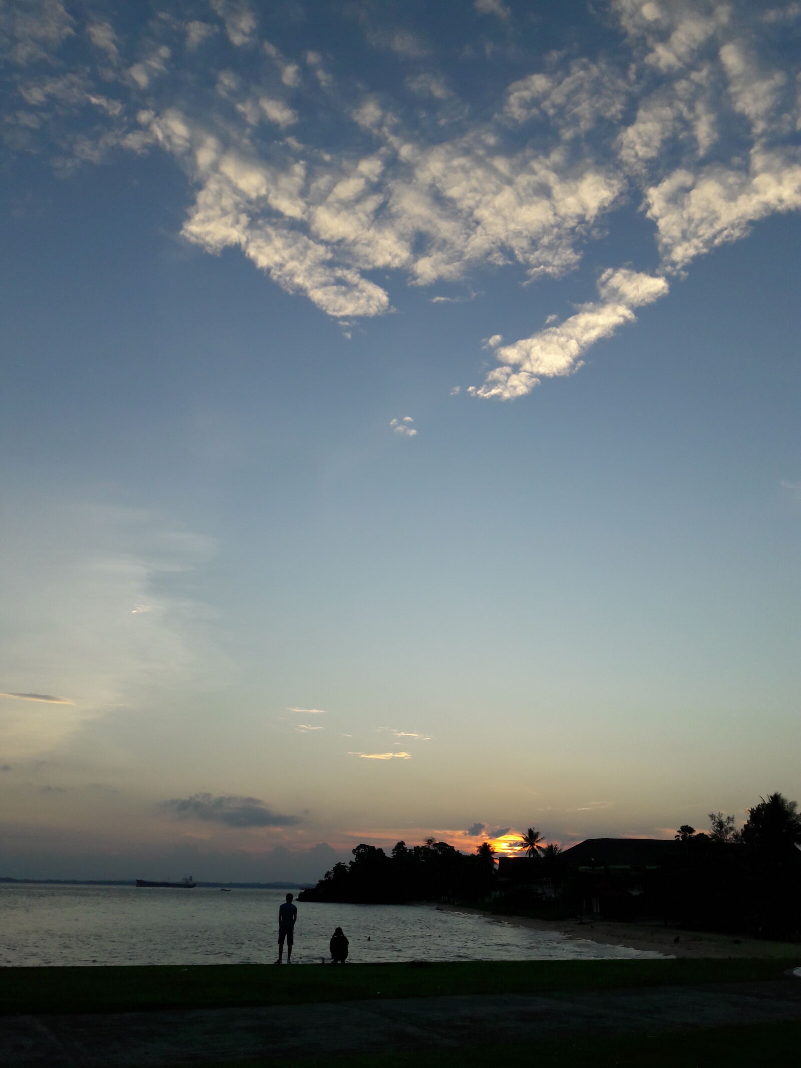 Samsung Galaxy A5(2016) sample photo. Balikpapan, beach, indonesia, life photography