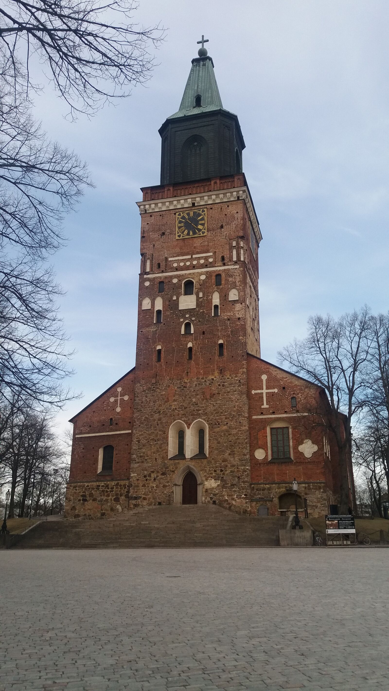 Samsung Galaxy J5 sample photo. Finland, landmark, cathedral photography