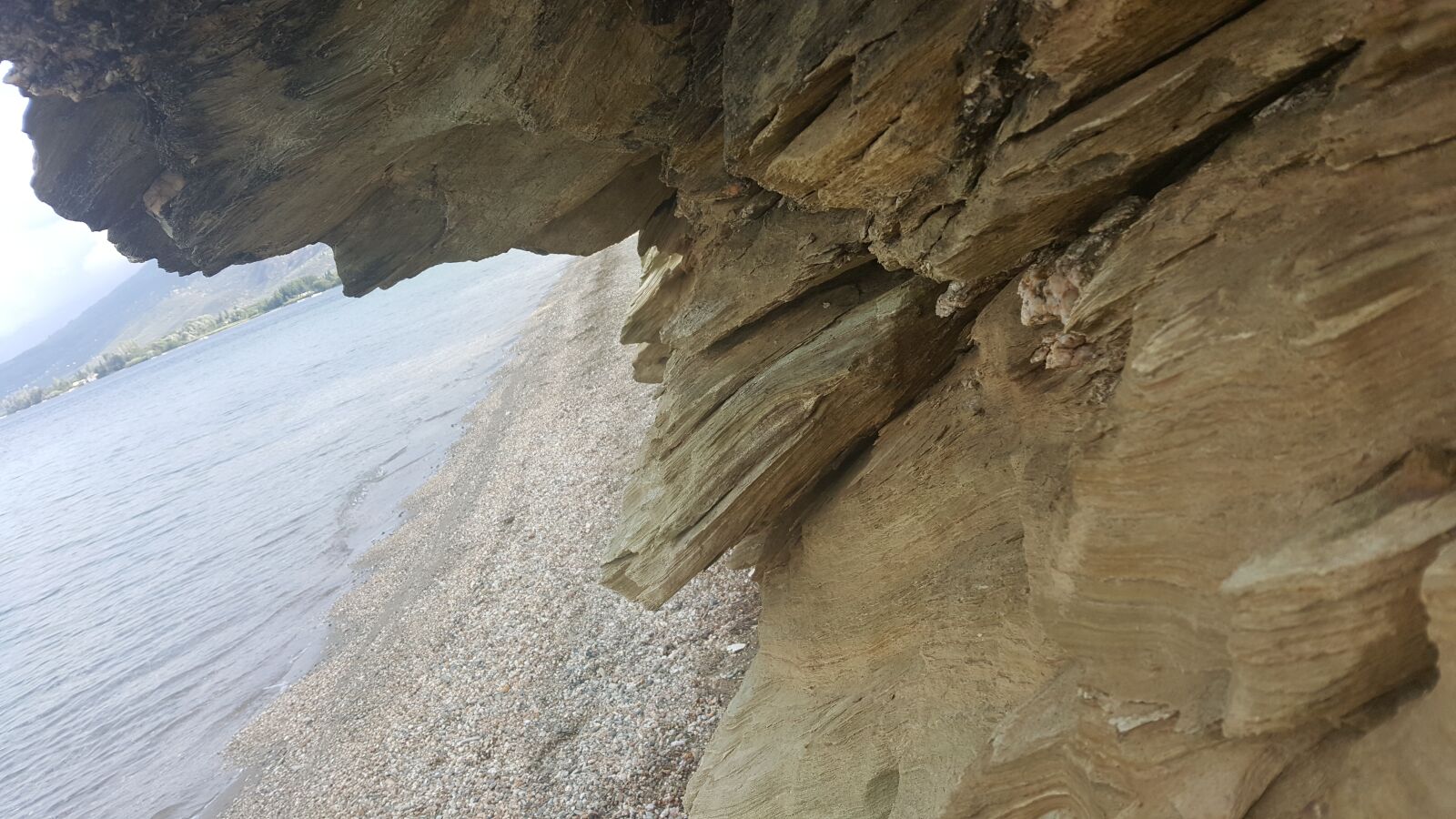 Samsung Galaxy S6 sample photo. Beach, rocks, texture photography