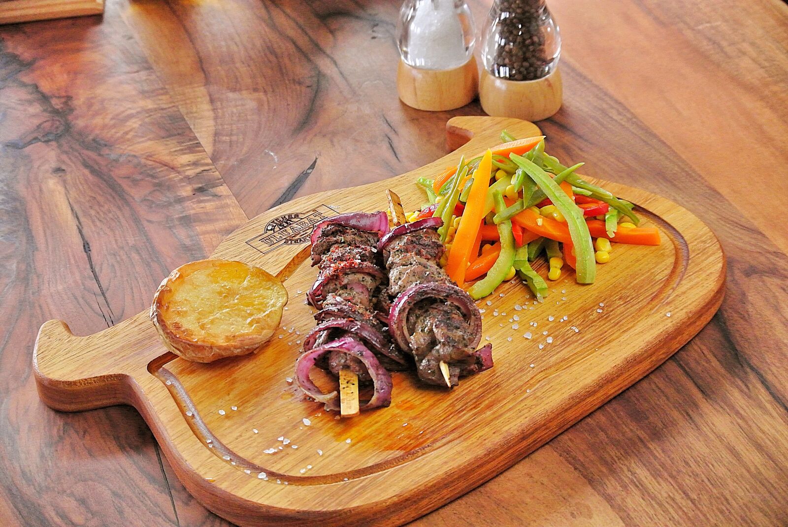 Nikon 1 V1 sample photo. Food, steak, meat photography