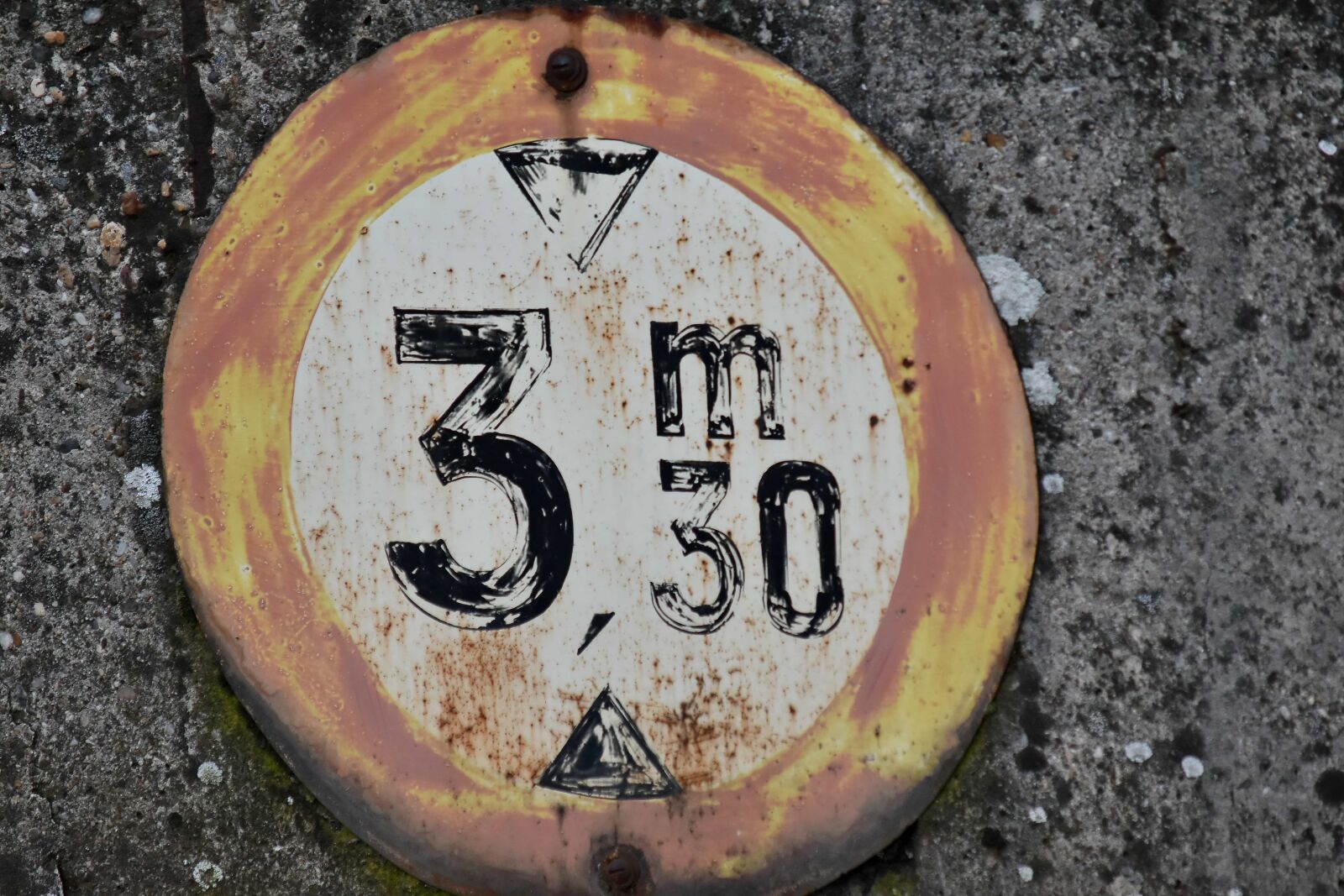 Nikon D5500 sample photo. Concrete, height, sign, traffic photography