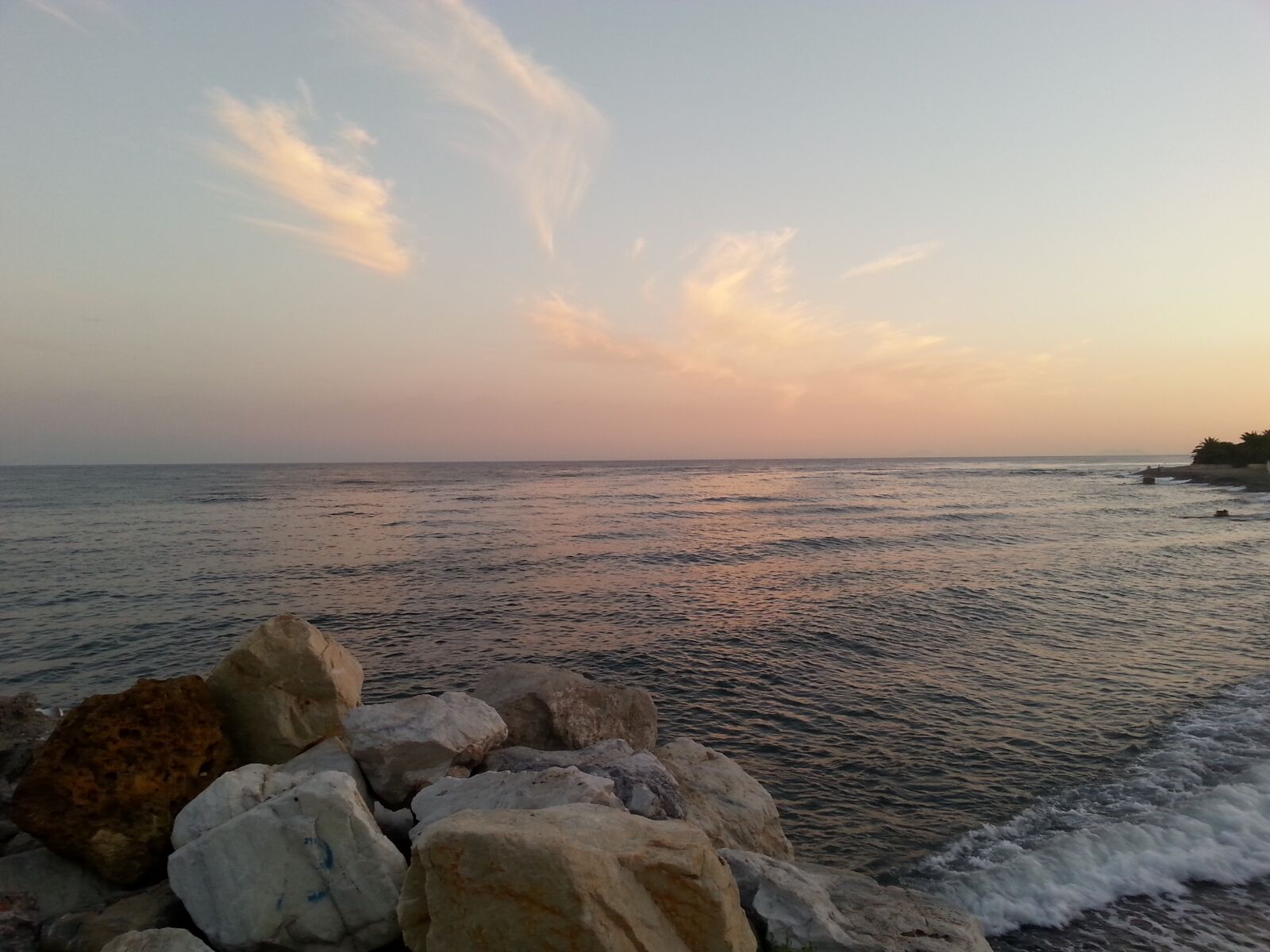Samsung Galaxy S3 sample photo. Sea, rocks, banks photography