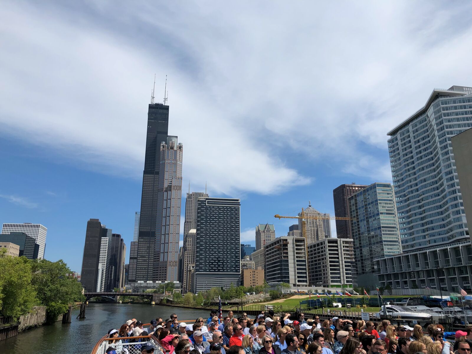 iPhone X back dual camera 4mm f/1.8 sample photo. Chicago, river, city photography