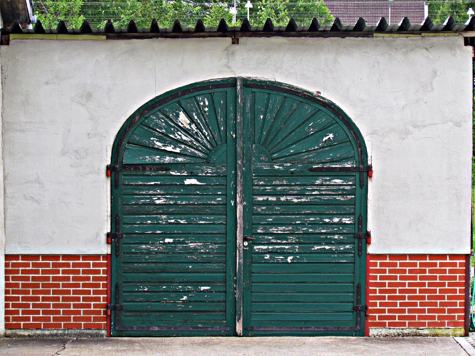 Canon PowerShot SX30 IS sample photo. Gateway, wood, building photography
