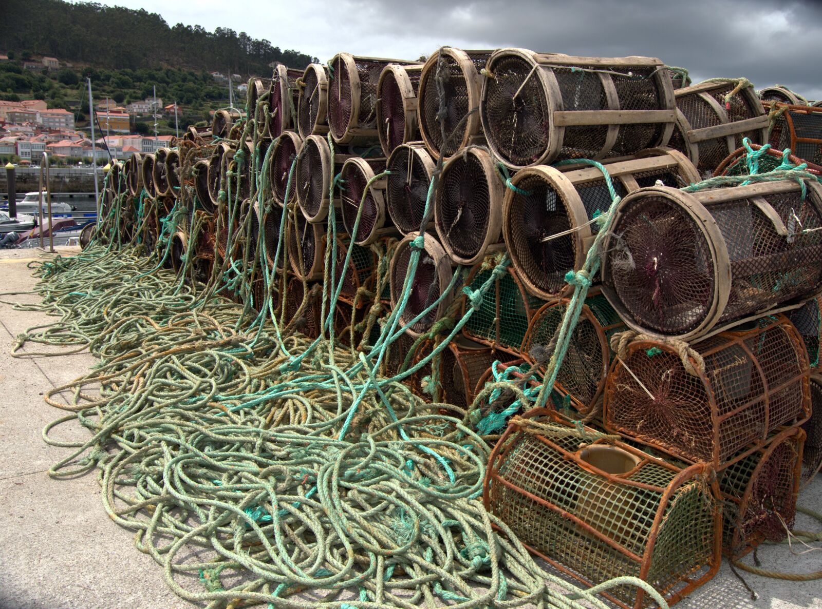 Nikon D3200 sample photo. Creels, fishing, fishing port photography