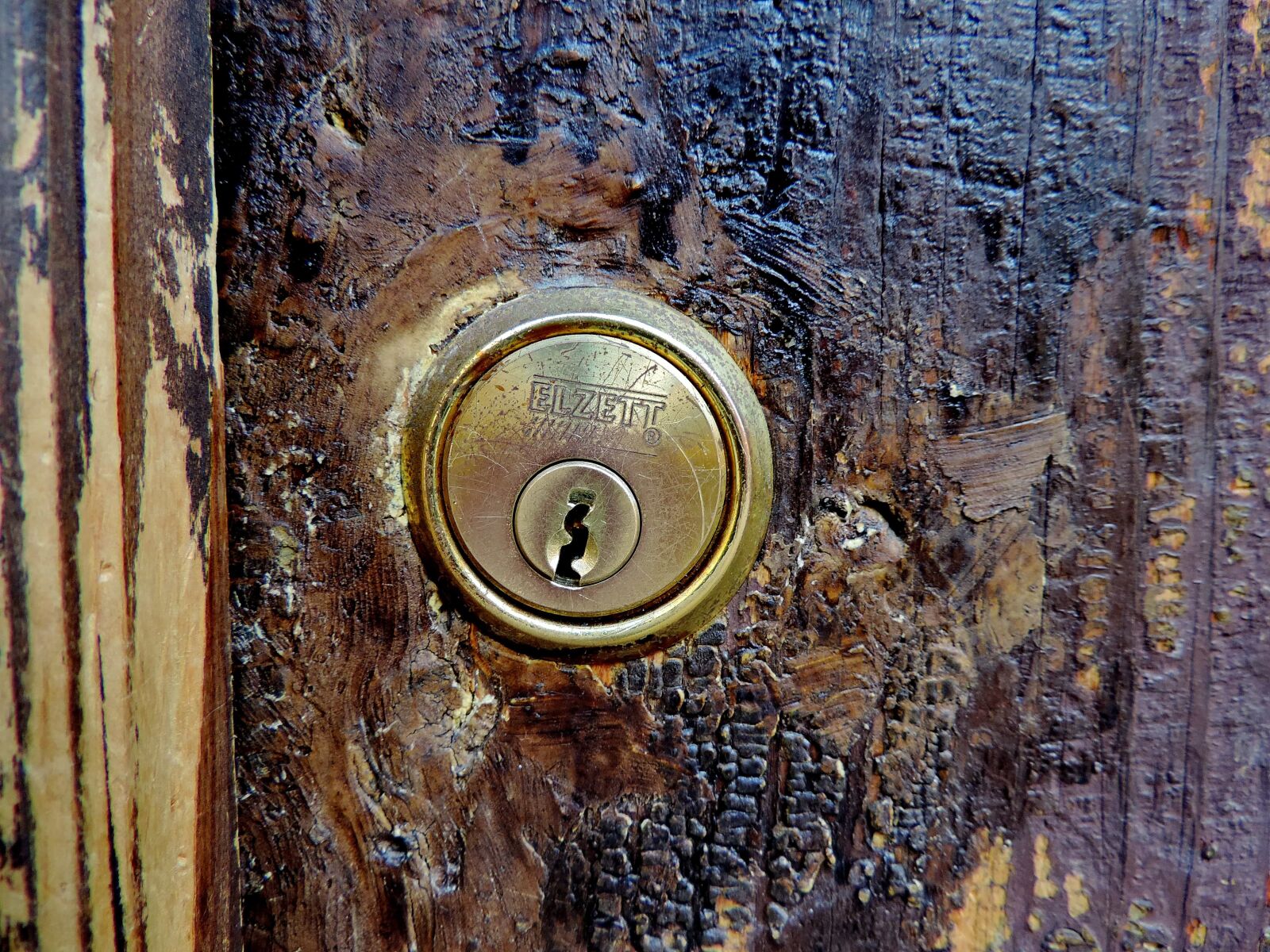 Nikon Coolpix P520 sample photo. Brass, carpentry, keyhole, wood photography