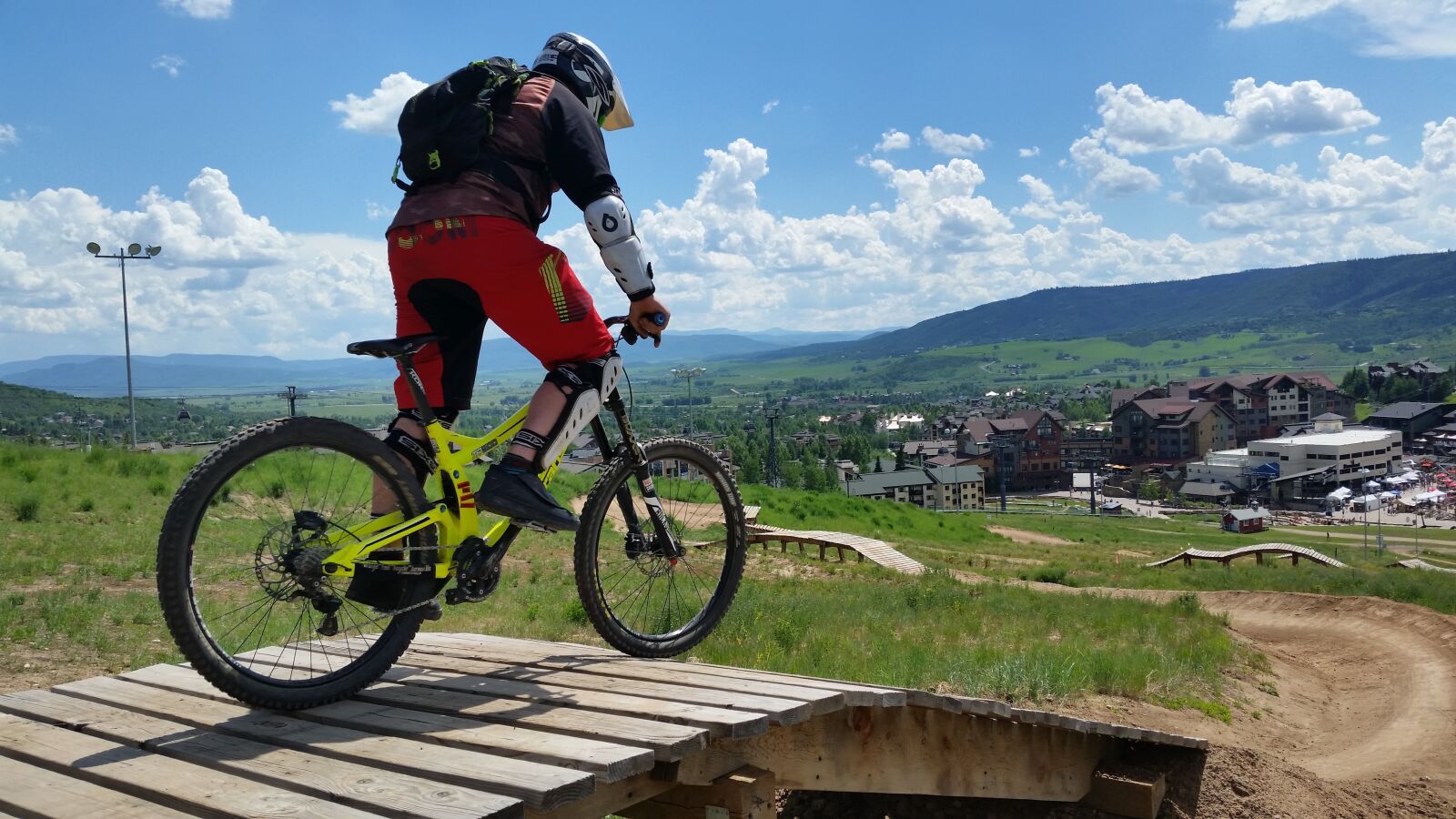 Samsung Galaxy S5 sample photo. Mountain biking, downhill mountain photography