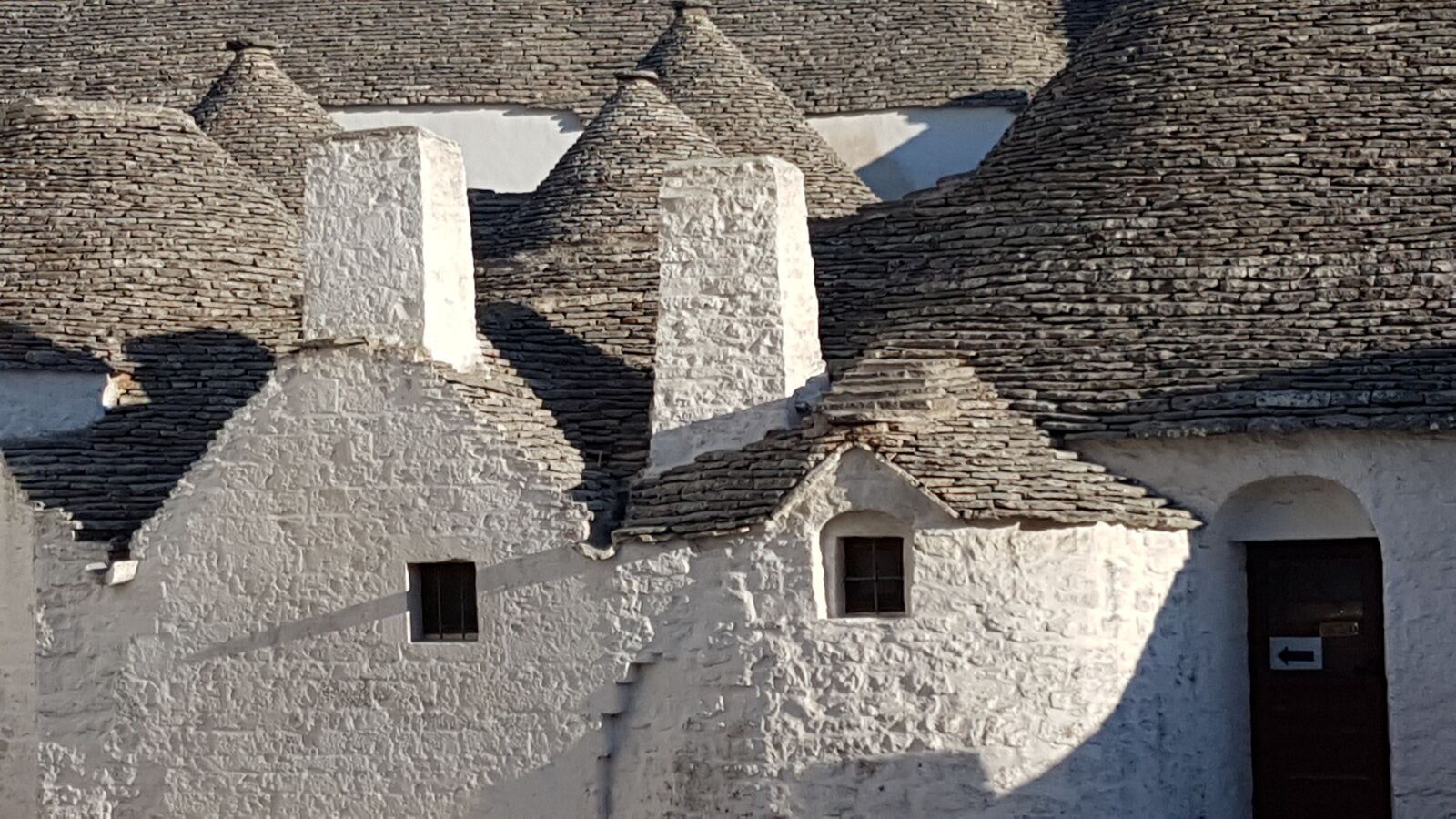 Samsung Galaxy S7 Edge sample photo. Trullo, houses, monte pertica photography