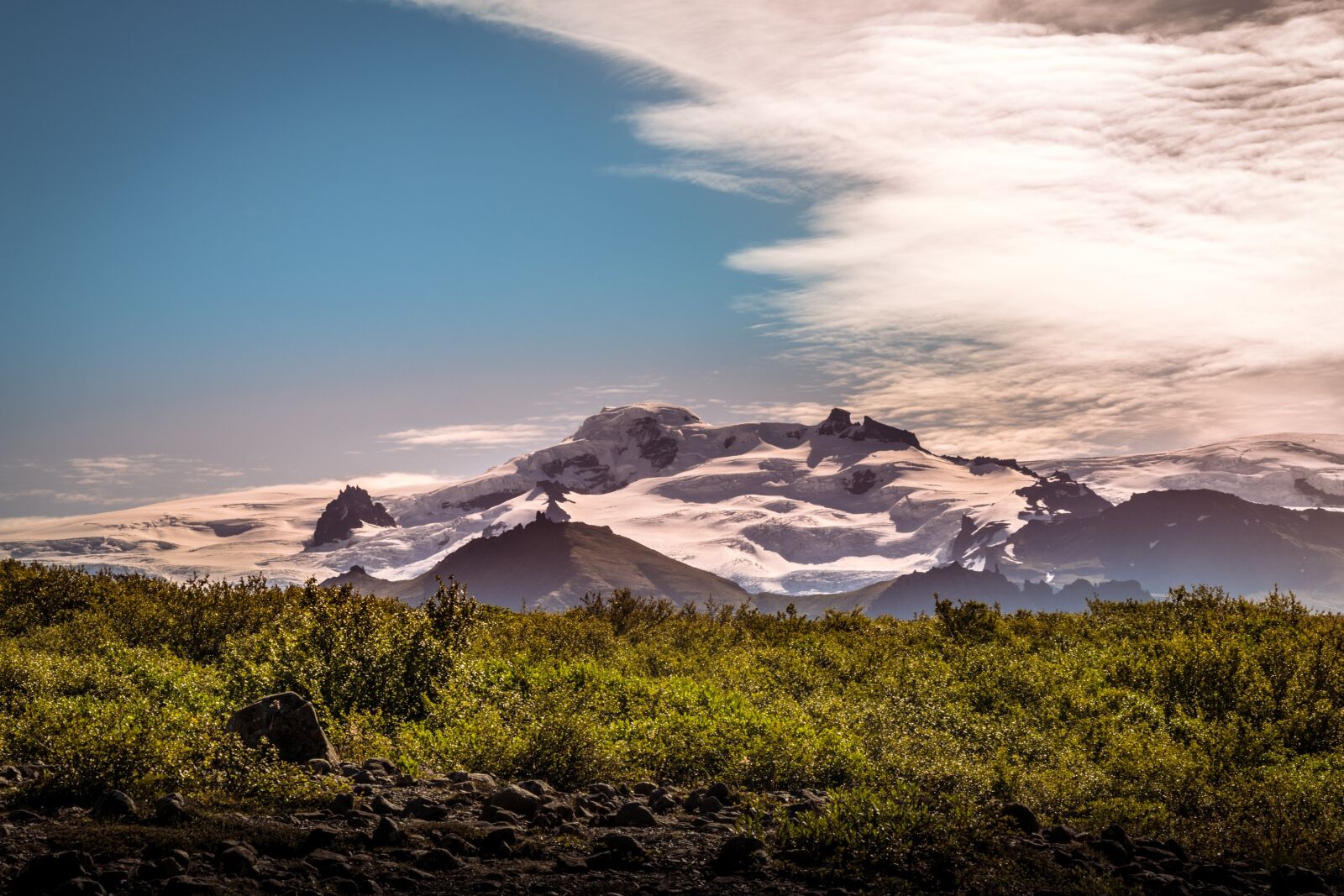 Canon EF-S 18-135mm F3.5-5.6 IS USM sample photo. Iceland, mountains, landscape photography