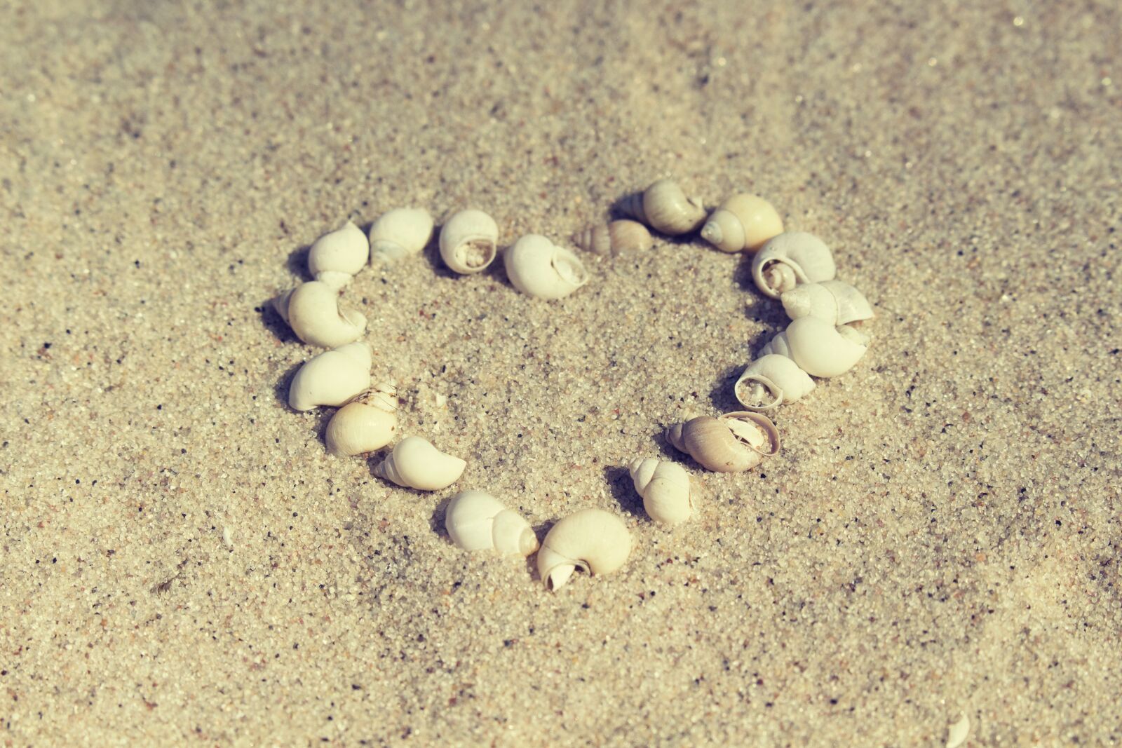 Canon EOS 700D (EOS Rebel T5i / EOS Kiss X7i) sample photo. Beach, sand, the coast photography