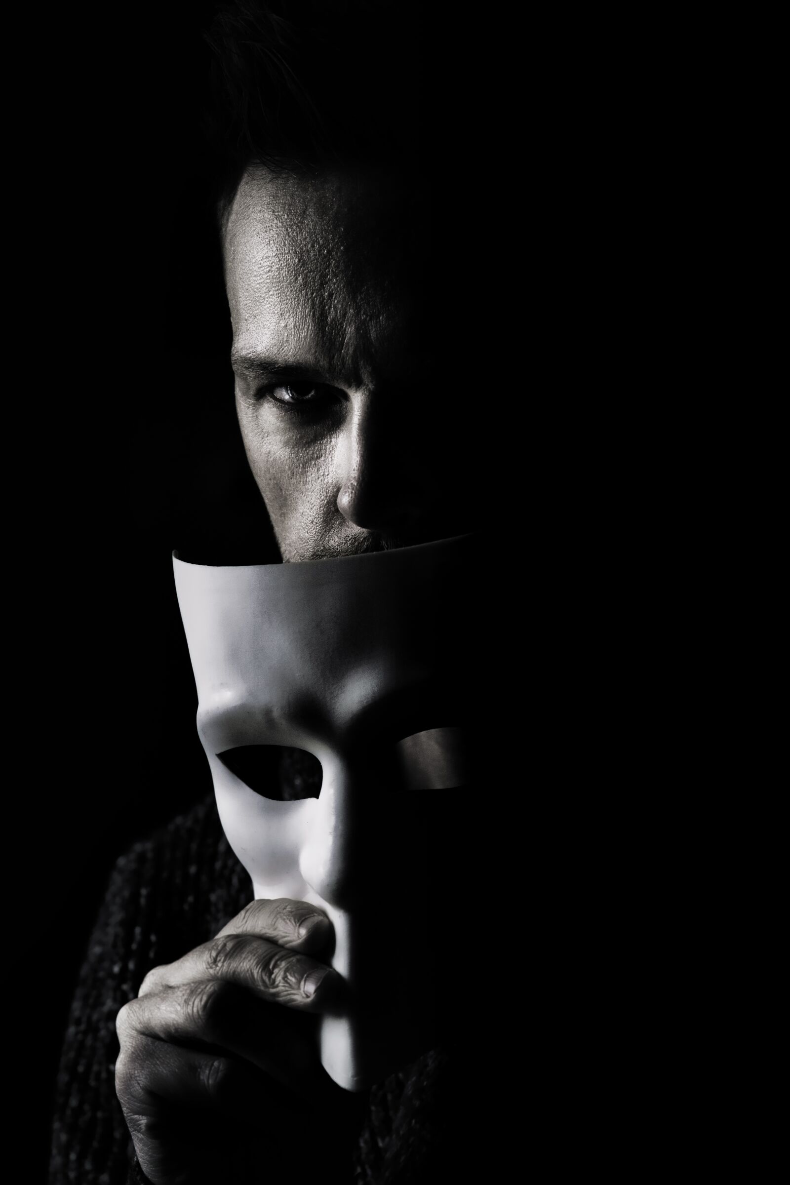 Canon EF 24-105mm F3.5-5.6 IS STM sample photo. Mysterious, man, fantasy photography