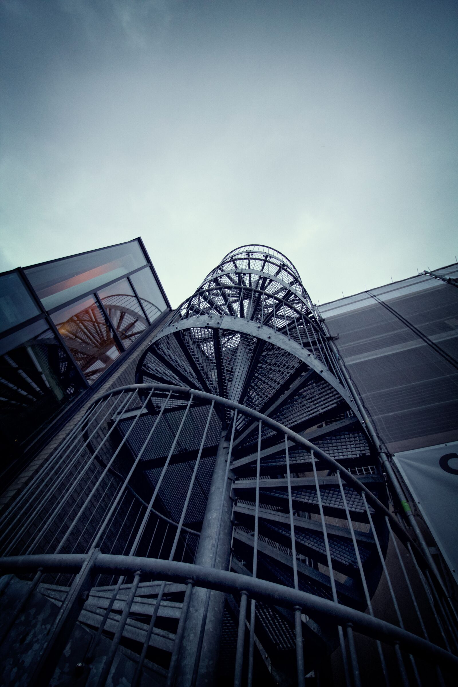 Canon EOS 700D (EOS Rebel T5i / EOS Kiss X7i) sample photo. Stairs, architecture, building photography