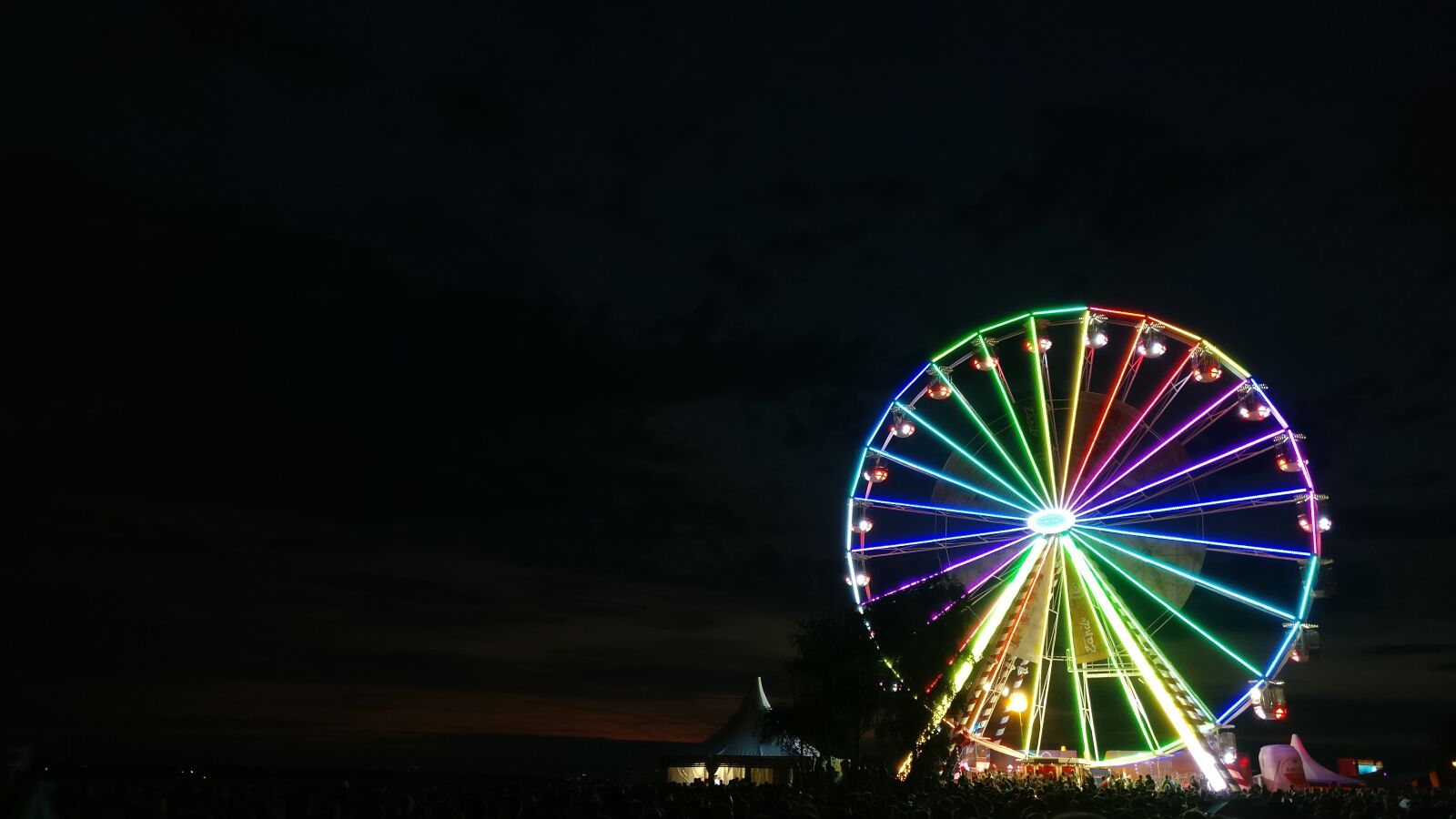OnePlus A3003 sample photo. Ferris wheel, black, evening photography