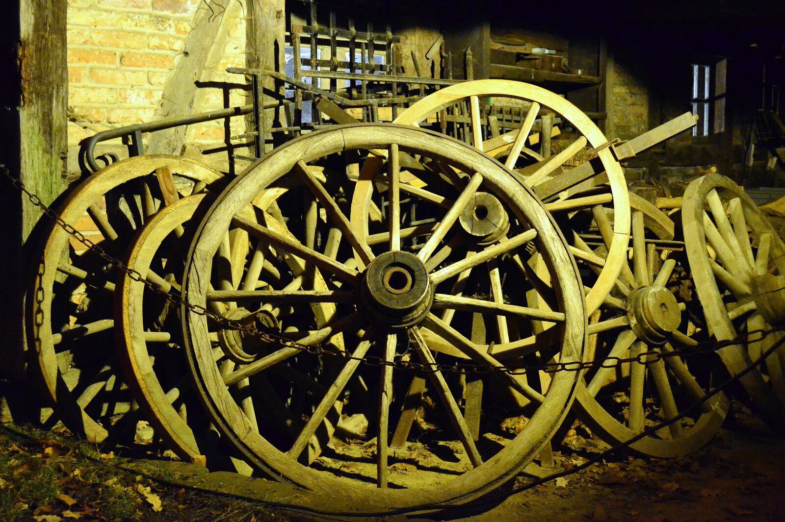 Nikon D5100 sample photo. Wheels, wooden wheels, nostalgia photography