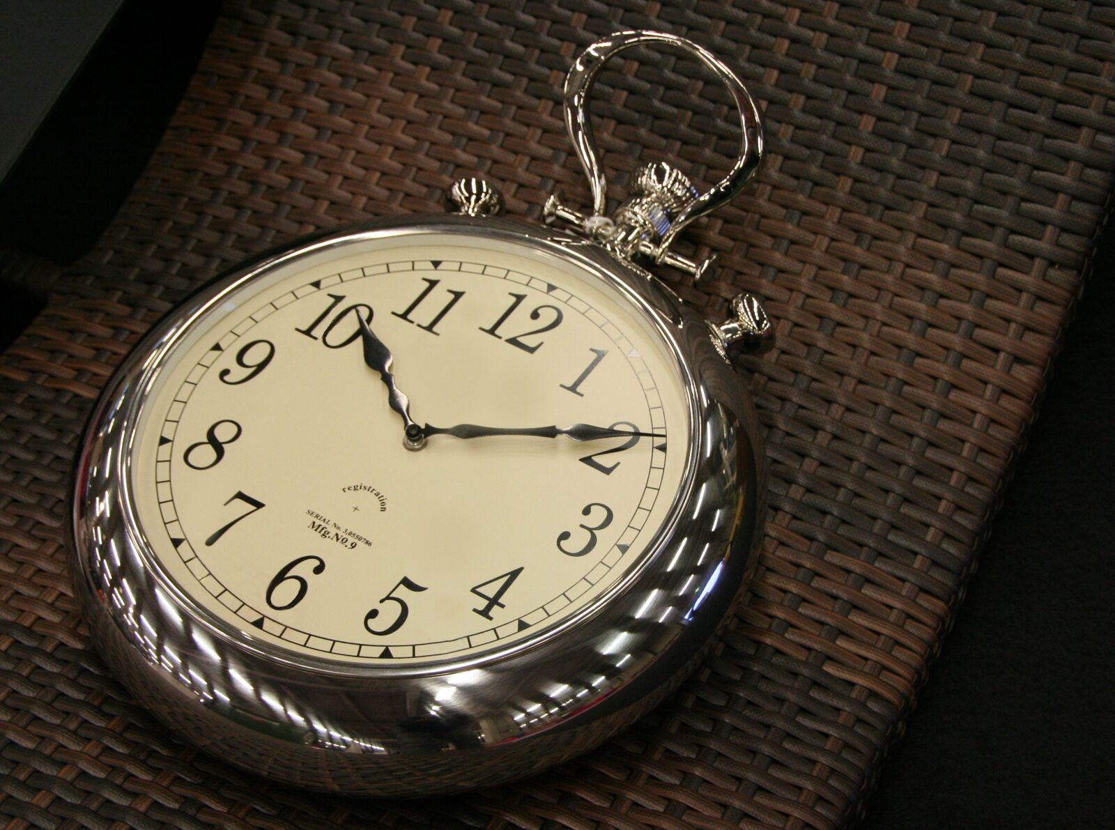 Canon EOS 350D (EOS Digital Rebel XT / EOS Kiss Digital N) sample photo. Clock, time of, time photography