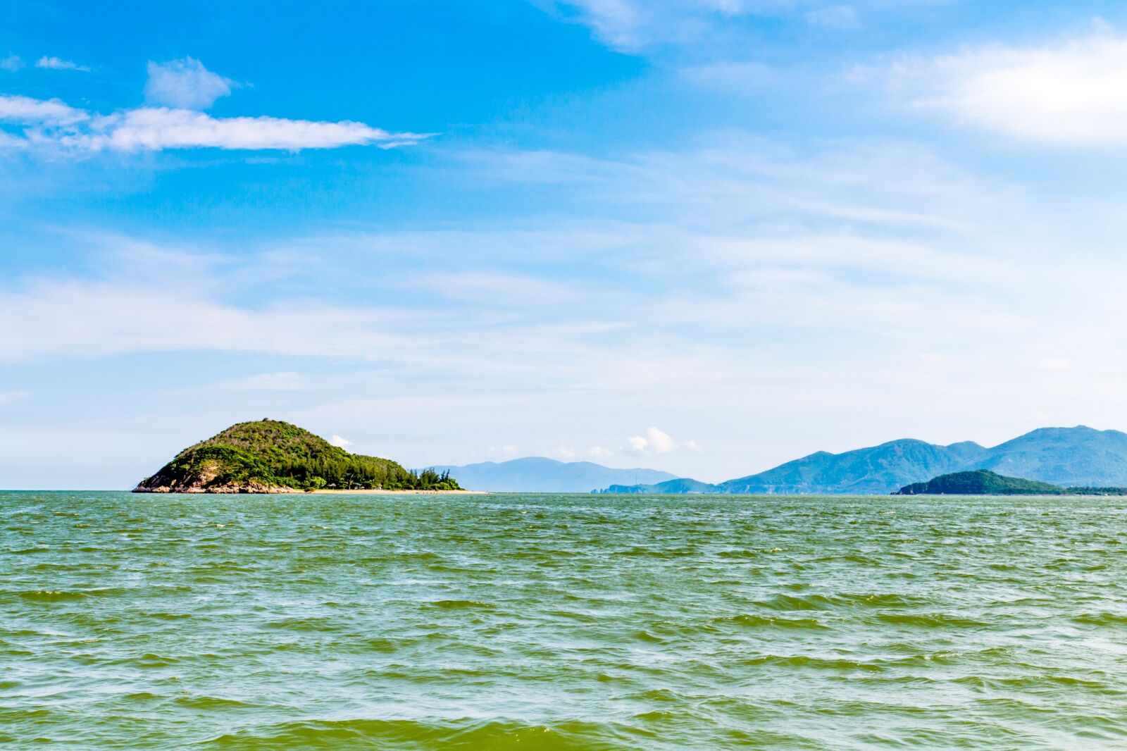 Canon EOS 700D (EOS Rebel T5i / EOS Kiss X7i) sample photo. The sea, knife, home photography