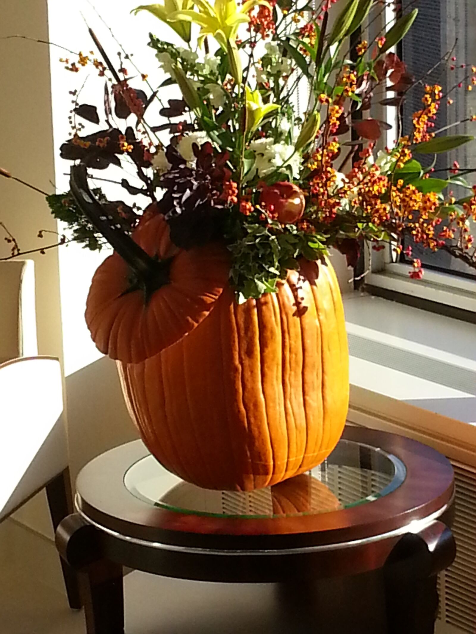 Samsung Galaxy S3 sample photo. Flower arrangement, pumpkin, thanksgiving photography
