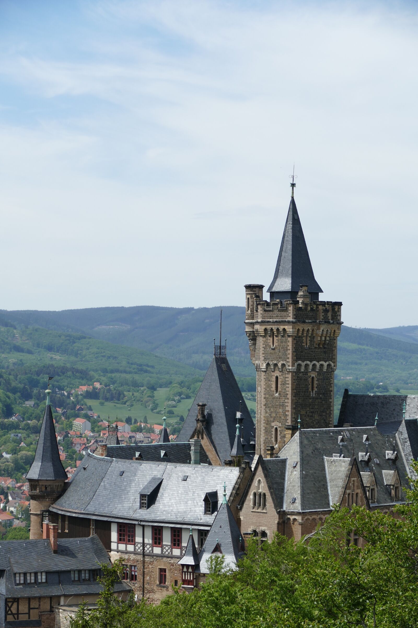 Panasonic Lumix DMC-FZ1000 sample photo. Concluded wernigerode, tower, castle photography