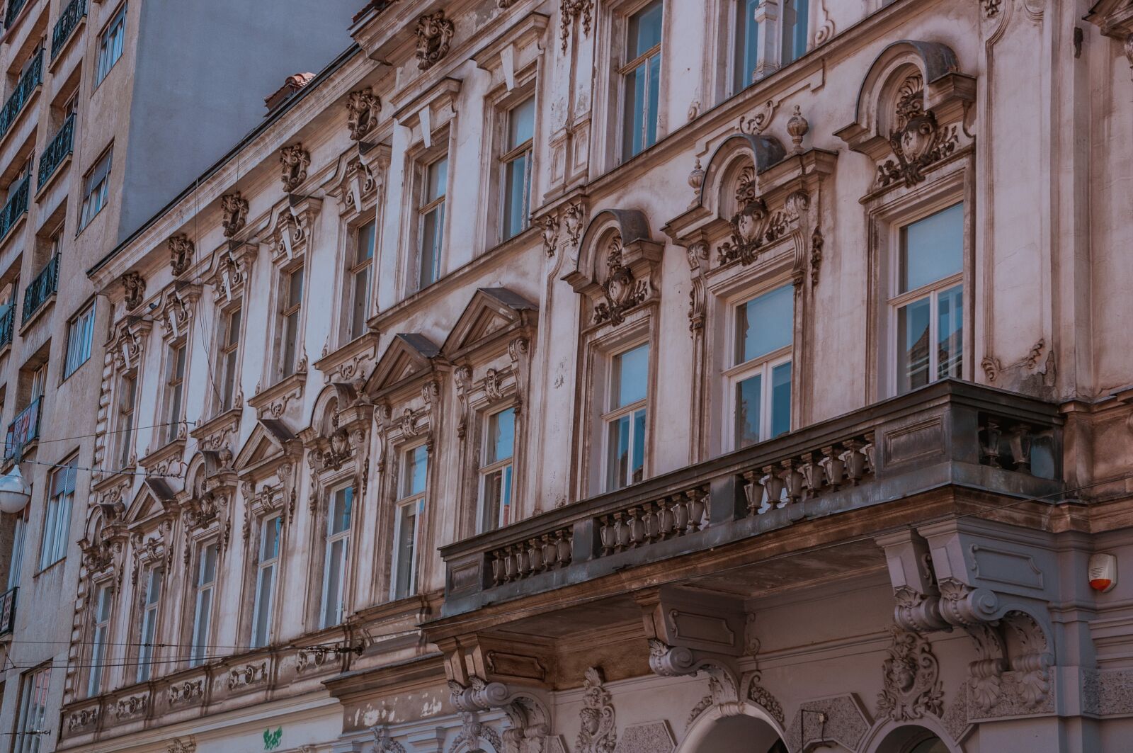 Nikon D90 sample photo. Building, architecture, city photography