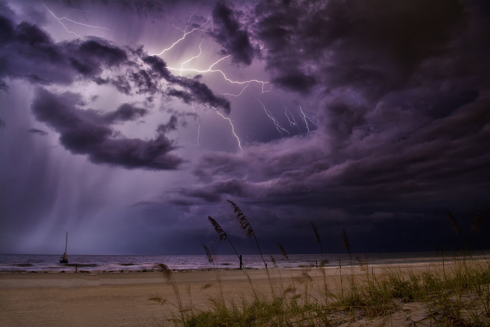 Nikon D5200 sample photo. Lightning, storm, weather photography
