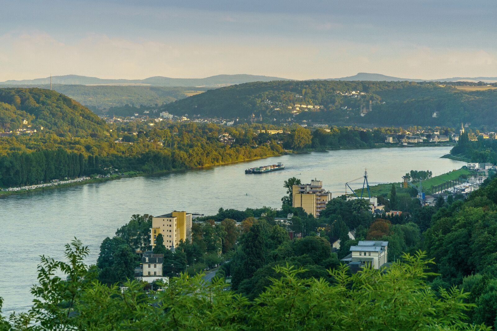 Sony a6000 + Sony E PZ 18-105mm F4 G OSS sample photo. Rhine, bad honnef germany photography