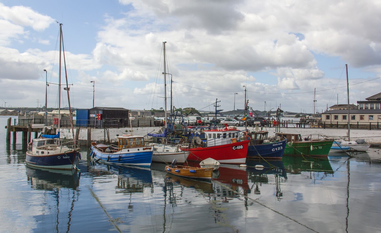 Canon EOS 550D (EOS Rebel T2i / EOS Kiss X4) sample photo. Harbour, boats, ireland photography