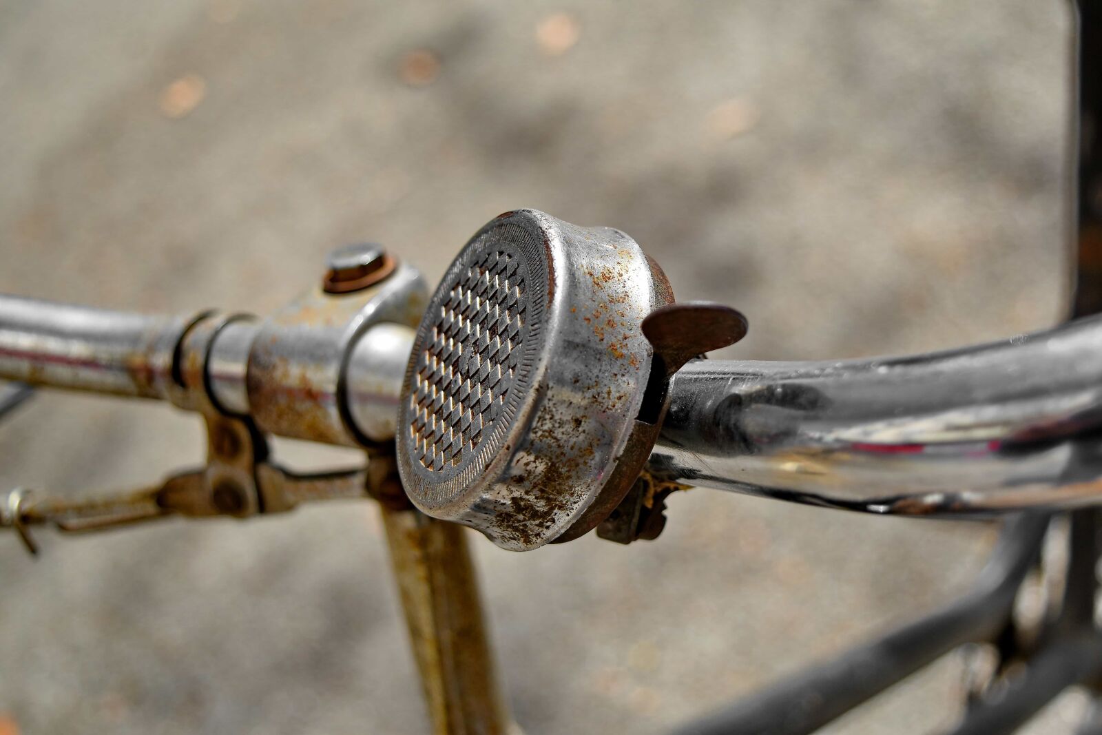 Nikon D5500 sample photo. Bell, bicycle, cast iron photography